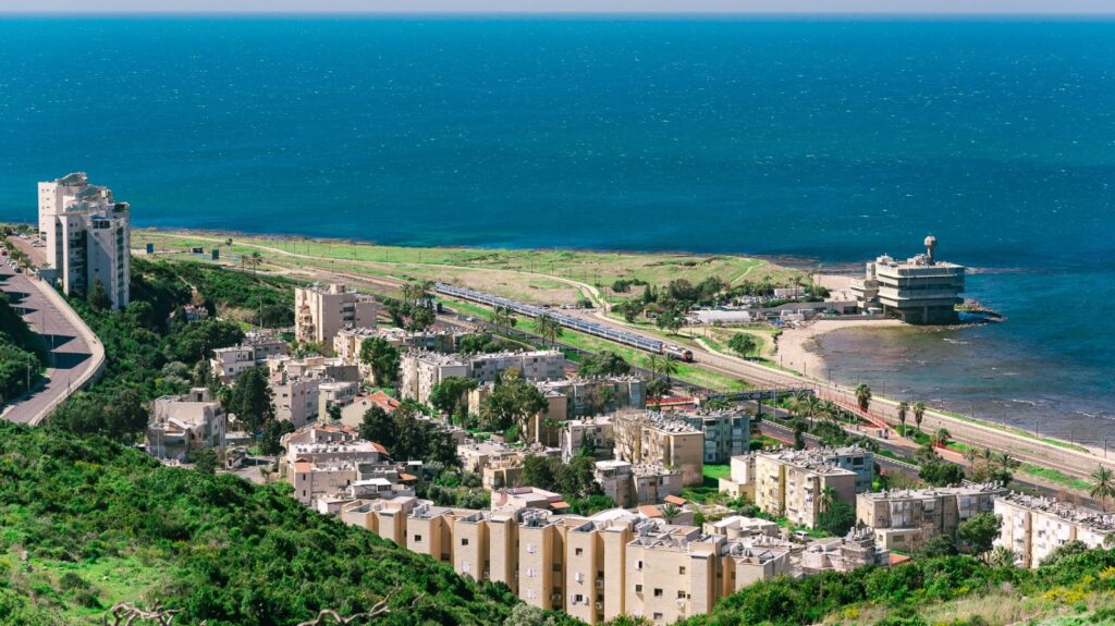 הנוף מהרכבל סטלה מאריס חיפה